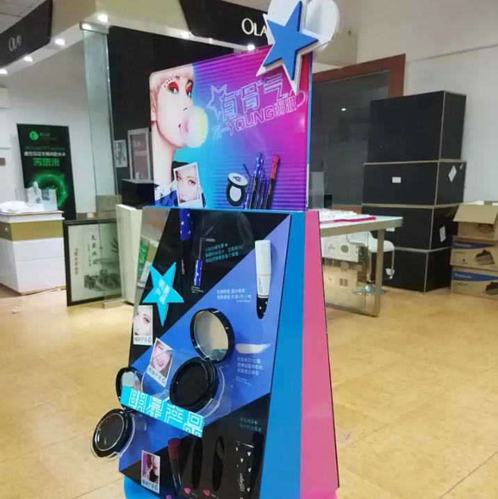 chian cosmetic retail shop display stand2